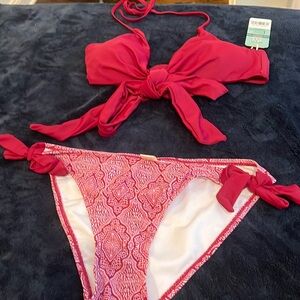 NEVER WORN Shekini halter Bikini (size M) in burgundy with tie details